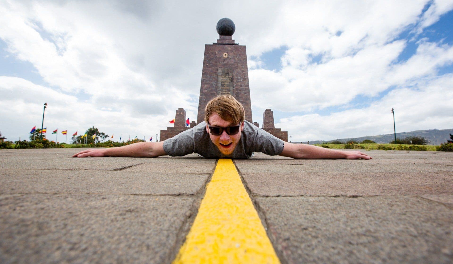 Quitsato, Äquatordenkmal, Ecuador