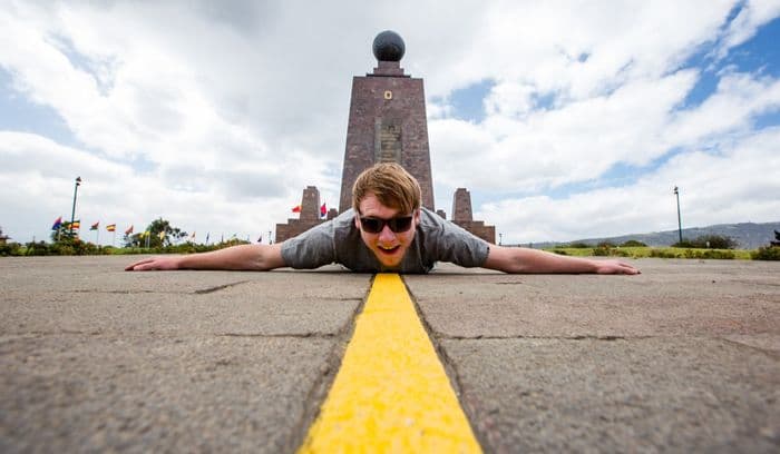Quitsato, Äquatordenkmal, Ecuador