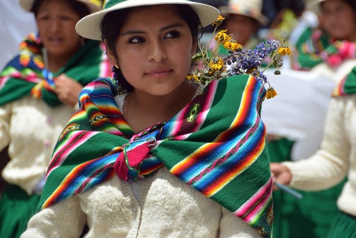 Bolivia cholitas