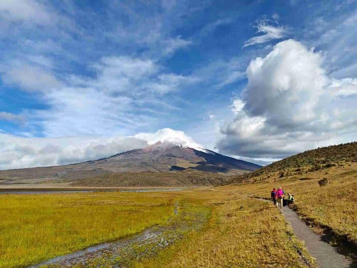 Cotopaxi panorama